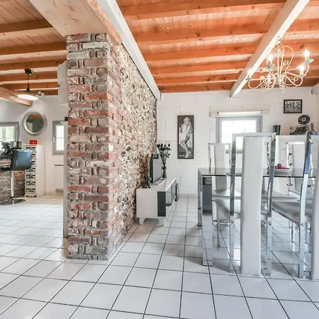 Gites Casale Di Vito Tatil Evi *